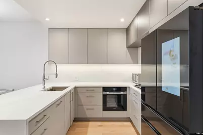 214 N 11th Street #1V, New York City, NY 11211 - Photo 5