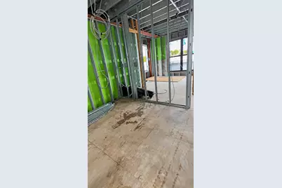1055 E 34th Street, New York City, NY 11210 - Photo 17