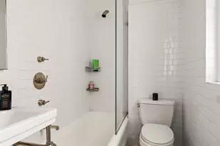 61 W 9th St, New York, NY 10011 - Photo 7