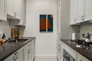 61 W 9th St, New York City, NY 10011 - Photo 3