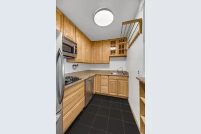 400 E 17th Street #702, New York City, NY 11226 - Photo 7