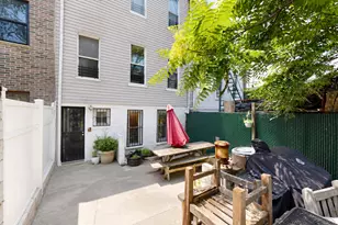 315 42nd St, New York City, NY 11232 - Photo 5