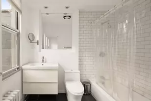 250 Boerum St, New York City, NY 11206 - Photo 5