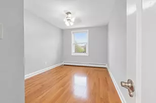 2270 Plumb 1st St, Brooklyn, NY 11229 - Photo 9