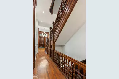 393 Convent Avenue, New York City, NY 10031 - Photo 11