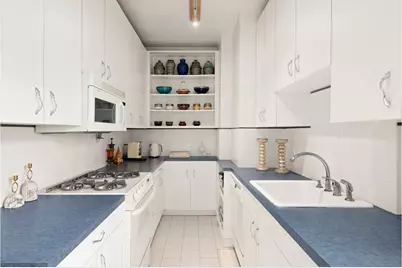 83-10 35th Avenue #6K, New York City, NY 11372 - Photo 3