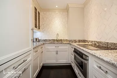 721 Fifth Avenue #55A, New York, NY 10022 - Photo 5