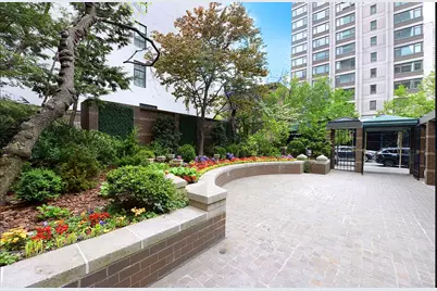 188 E 64th Street #2006, New York City, NY 10065 - Photo 13