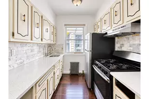 143-27 95th Ave, Jamaica, NY 11435 - Photo 3