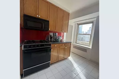 370 E 76th Street #C1406, New York City, NY 10021 - Photo 11