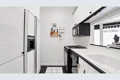 150 W 56th Street #5003, New York, NY 10019 - Photo 5