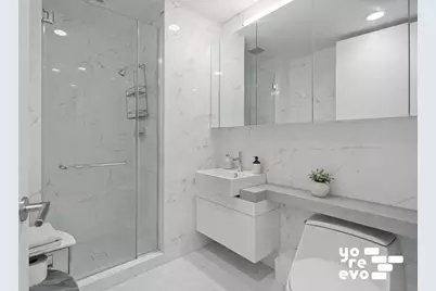 301 E 61st Street #3D, New York City, NY 10065 - Photo 5