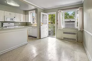 1016 71st St, Brooklyn, NY 11228 - Photo 9