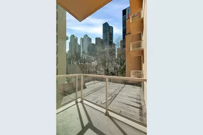 250 E 49th Street #3F, New York City, NY 10017 - Photo 5