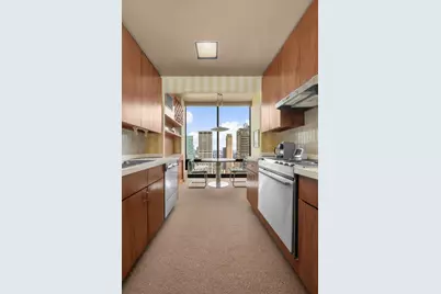641 5th Avenue #38E, New York City, NY 10022 - Photo 9