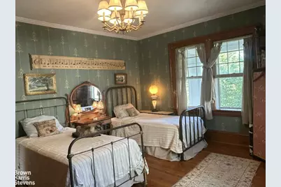 85 Westminster Road, New York City, NY 11218 - Photo 9