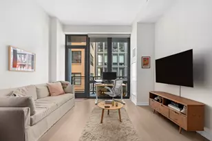 77 Charlton St, New York, NY 10014 - Photo 1