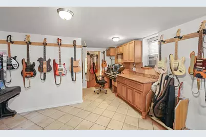 2136 E 28th Street, Brooklyn, NY 11229 - Photo 17
