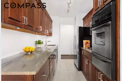 360 E 72nd Street #B907, New York, NY 10021 - Photo 3