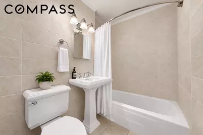 360 E 72nd Street #B907, New York, NY 10021 - Photo 9