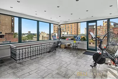 313 W 74th Street, New York City, NY 10023 - Photo 19