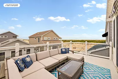 10 Chester Walk, New York City, NY 11697 - Photo 5