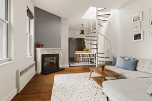 434 W 20th St, New York City, NY 10011 - Photo 1