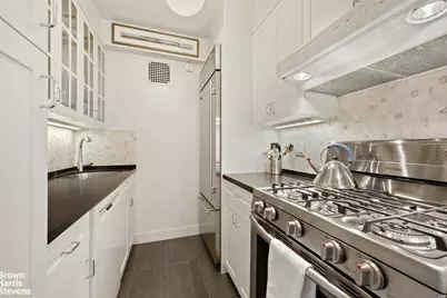 35 Park Avenue #15H, New York, NY 10016 - Photo 3