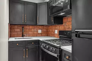 335 E 51st St, New York City, NY 10022 - Photo 3