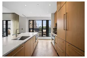 211 W 14th St, New York, NY 10011 - Photo 7