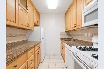 155 W 68th Street #424, New York City, NY 10023 - Photo 7
