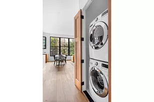 282 N 6th St, New York City, NY 11211 - Photo 9