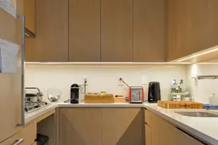 200 E 69th St, New York, NY 10021 - Photo 13