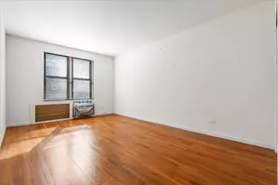 400 W 58th St, New York, NY 10019 - Photo 9