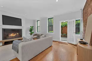 256 W 21st St, New York City, NY 10011 - Photo 1