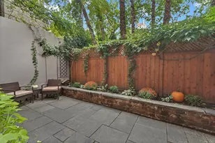 256 W 21st St, New York City, NY 10011 - Photo 9