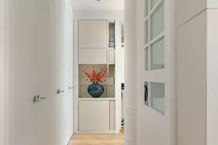 17 W 54th St, New York, NY 10019 - Photo 5