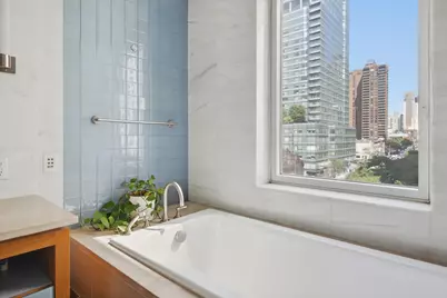 300 E 55th Street #7C, New York, NY 10022 - Photo 11