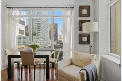 300 E 55th Street #7C, New York, NY 10022 - Photo 5