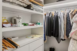17 W 54th St, New York, NY 10019 - Photo 9
