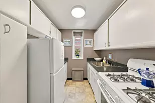 310 Lexington Ave, New York City, NY 10016 - Photo 23