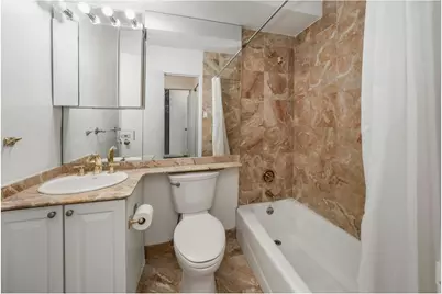 166 E 63rd Street #6B, New York, NY 10021 - Photo 5