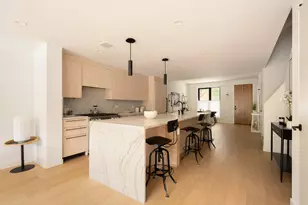 28 Huntington St, Brooklyn, NY 11231 - Photo 3