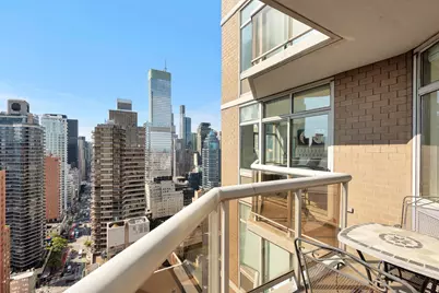 188 E 64th Street #3302, New York, NY 10065 - Photo 11