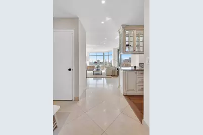 188 E 64th Street #3302, New York, NY 10065 - Photo 3