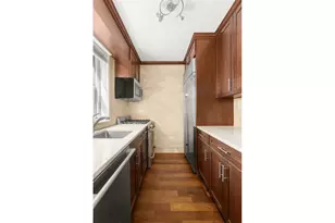 159 W 53rd St, New York, NY 10019 - Photo 3