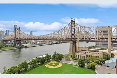 425 Main Street #3N, New York, NY 10044 - Photo 27