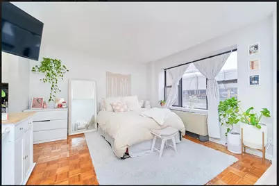 337 W 43rd Street #3DD, New York City, NY 10036 - Photo 3