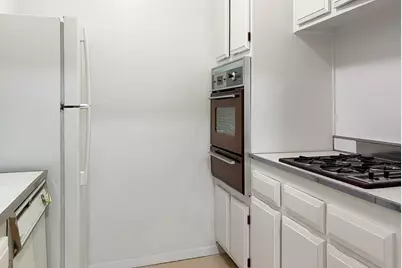 301 E 64th Street #3F, New York, NY 10065 - Photo 5