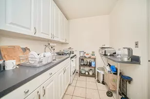 300 E 33rd St, New York City, NY 10016 - Photo 11